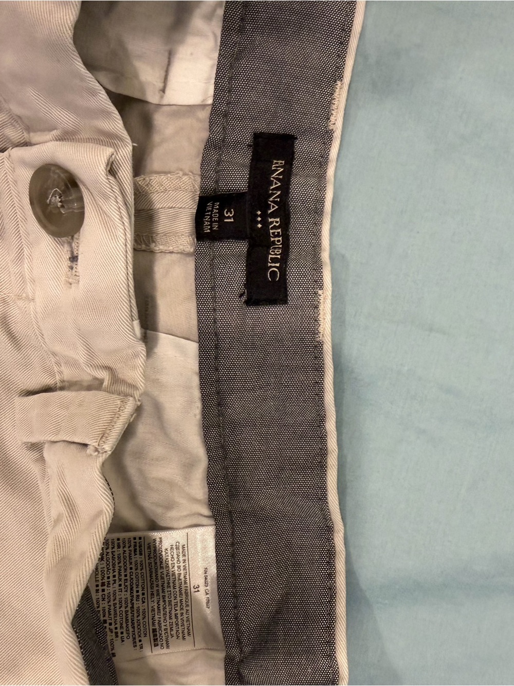 Banana Republic Men's Khaki shorts - Beige